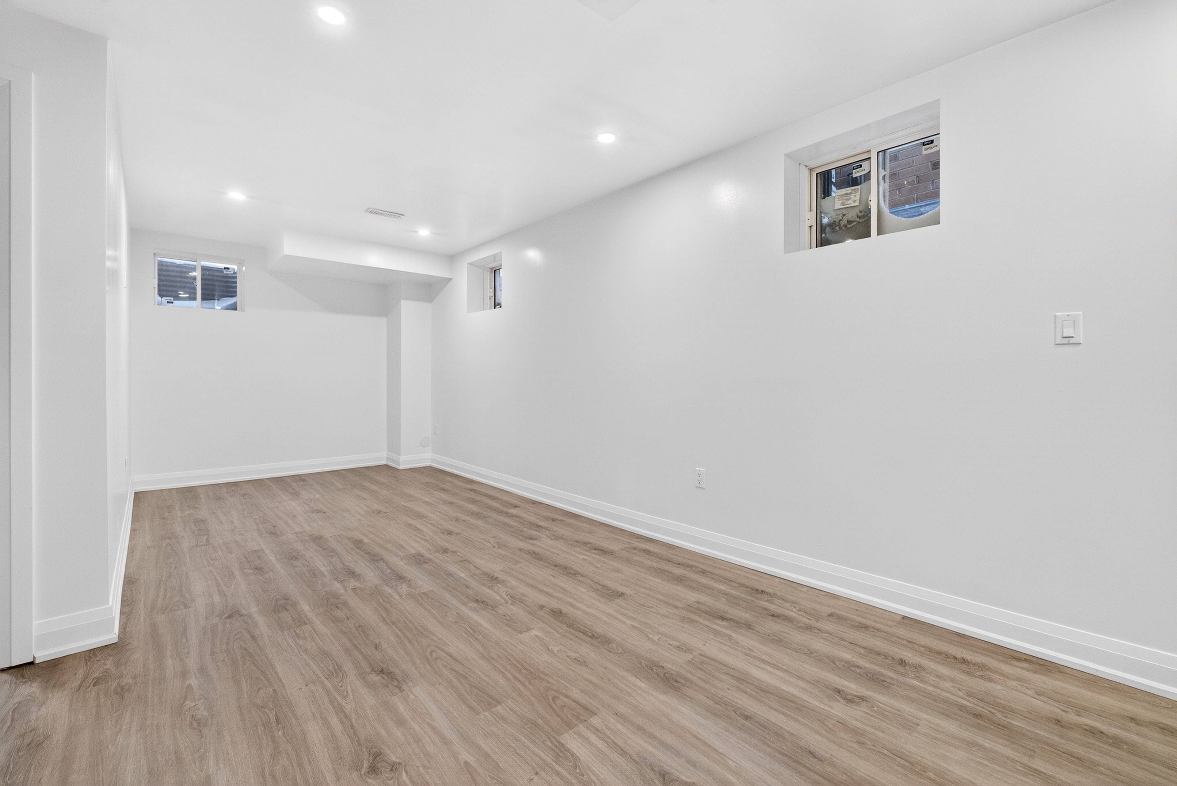 Oshawa, ON L1L 0S2,964 Lockie DR #Basement