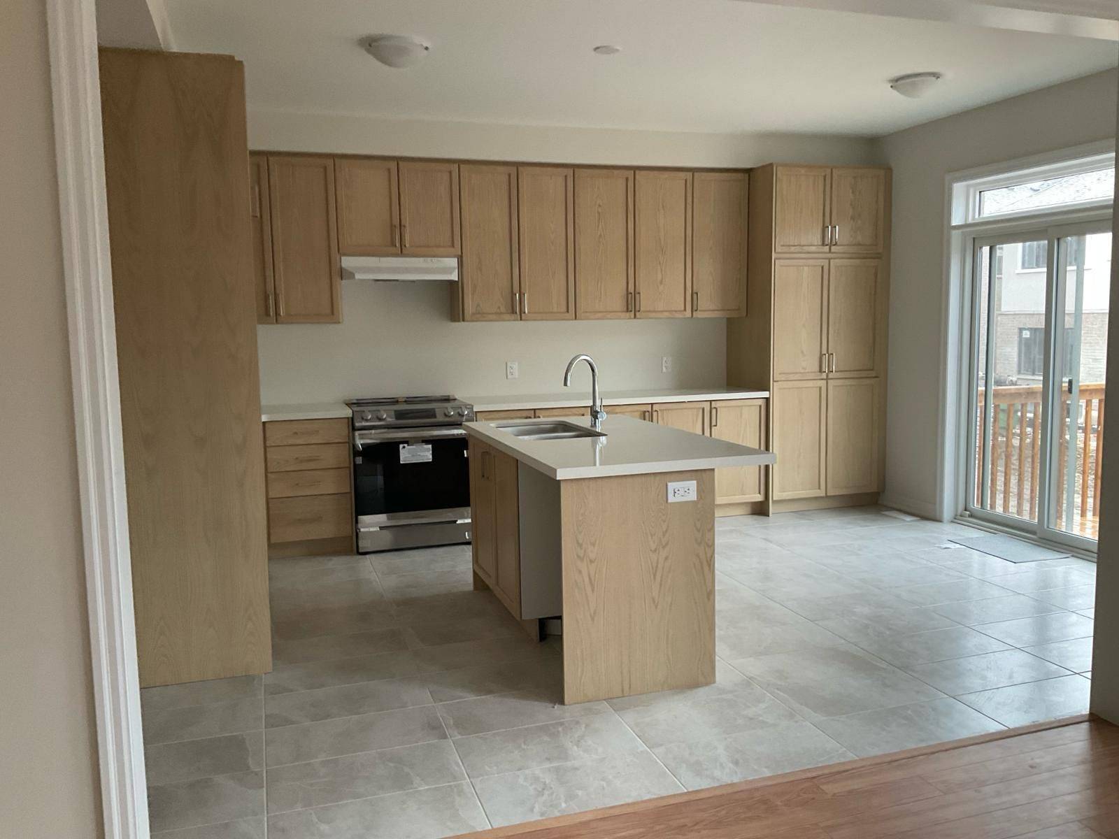 Clarington, ON L1B 1G9,19 Northrop AVE