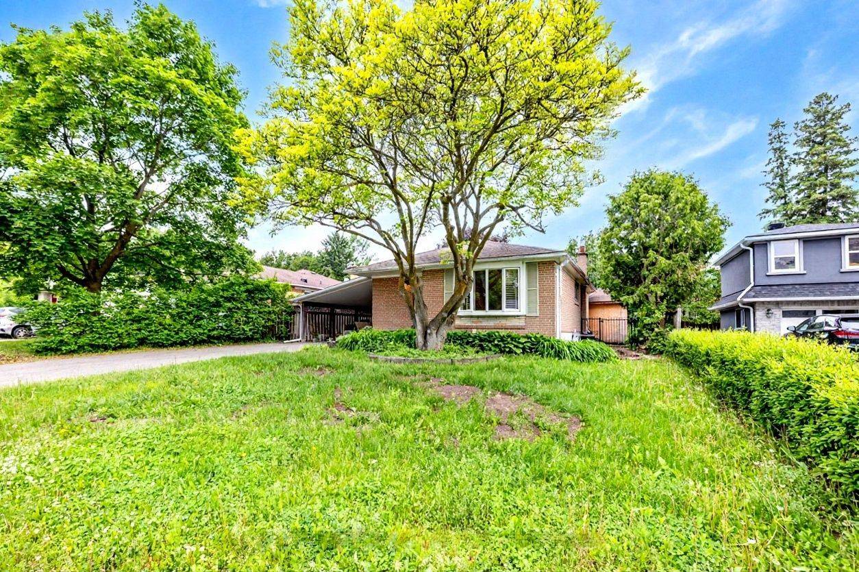 Aurora, ON L4G 1Z9,10 Holman CRES #Lower