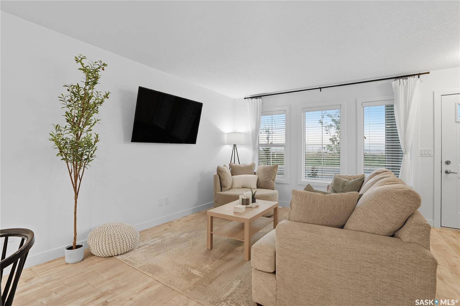 Saskatoon, SK S7V 0W9,304 McOrmond DRIVE