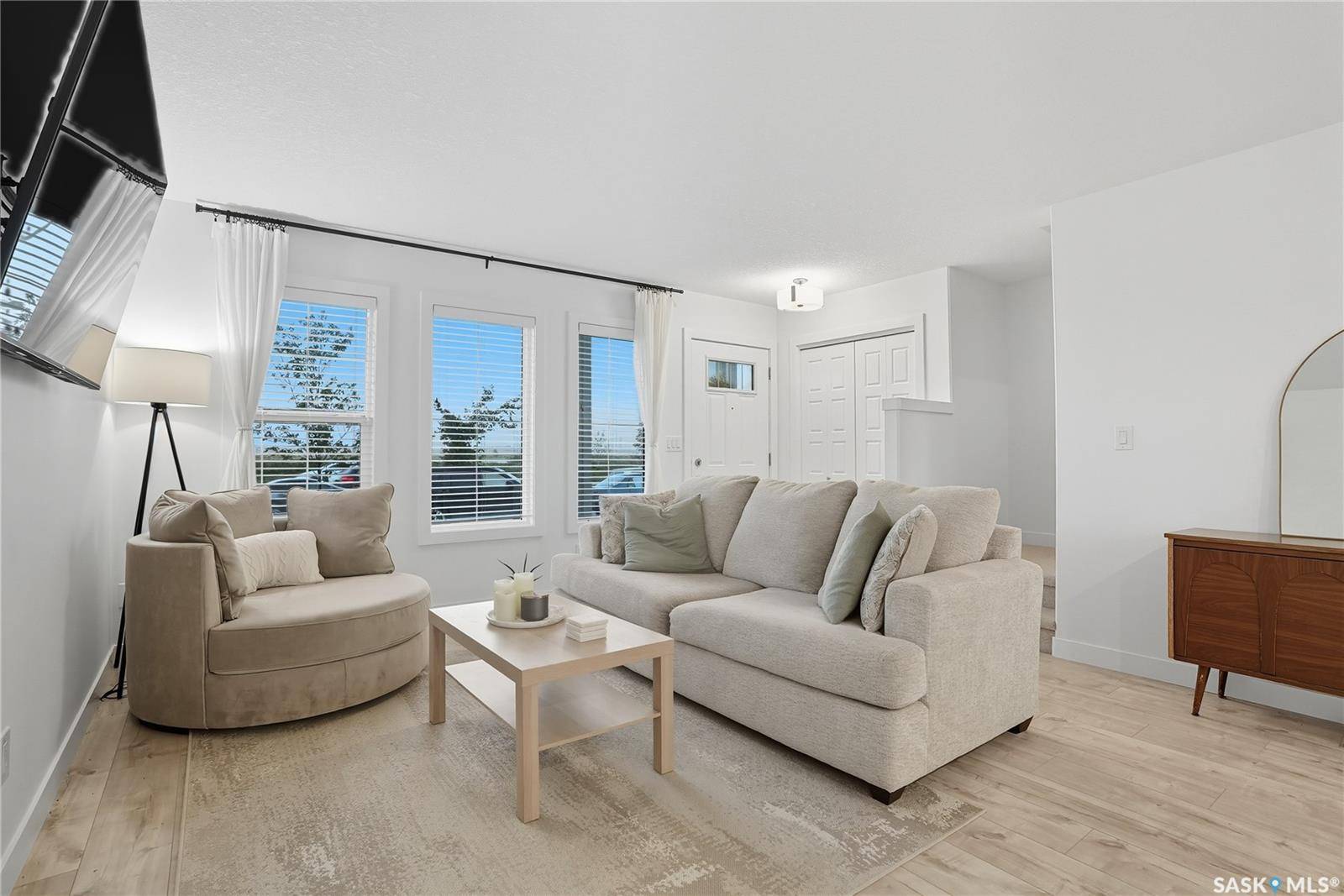 Saskatoon, SK S7V 0W9,304 McOrmond DRIVE