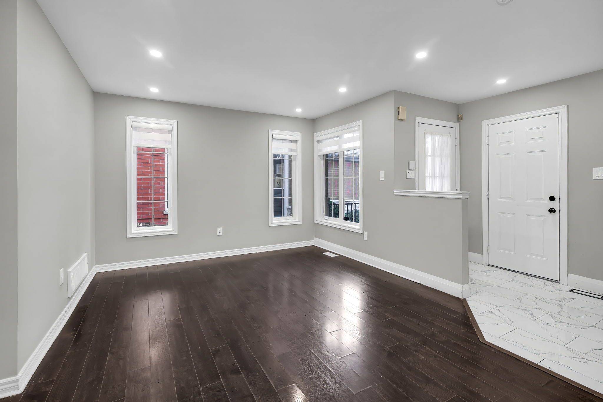 Mississauga, ON L5M 6E3,2365 Bankside DR