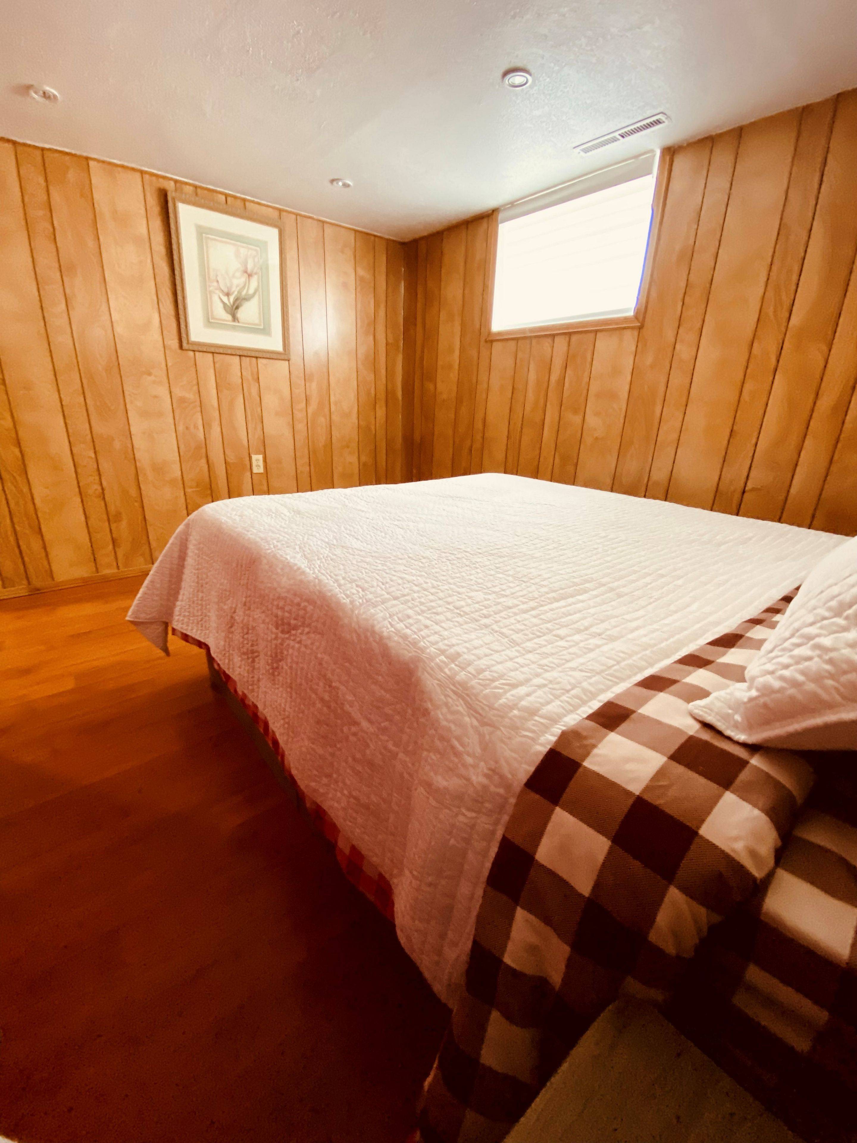 Mississauga, ON L5M 1K2,5 Queen ST S