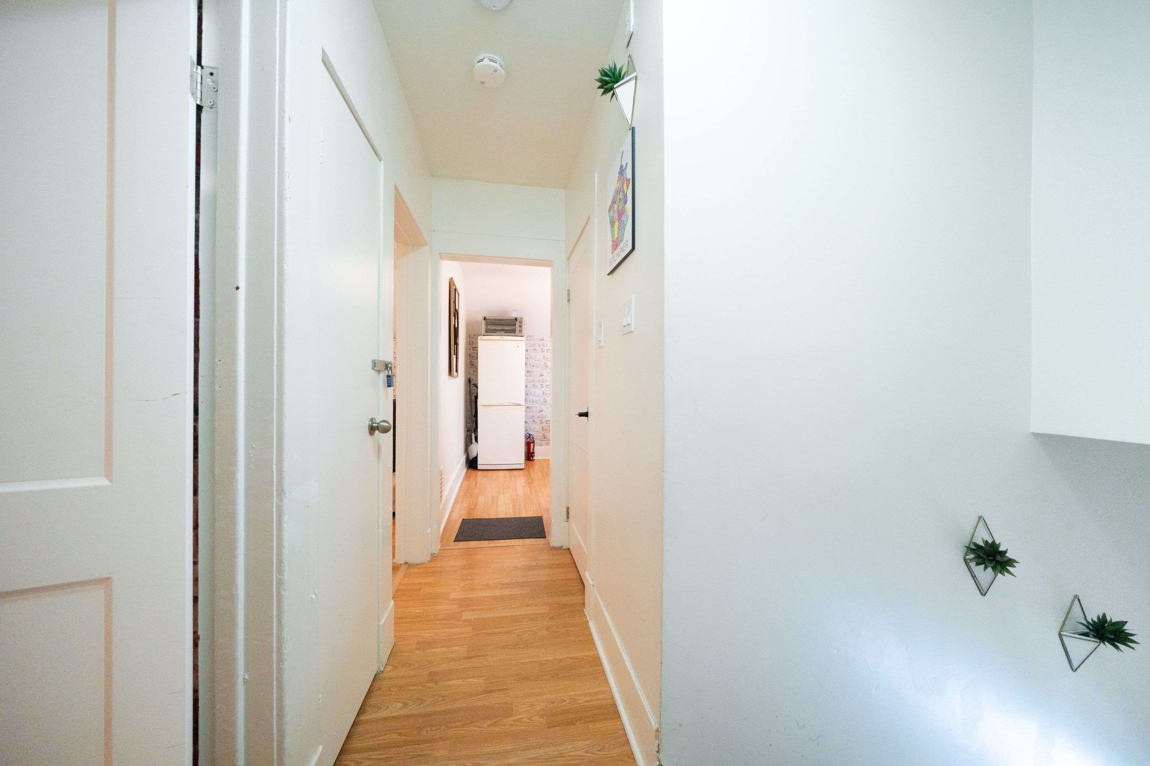 Kitchener, ON N2H 1E4,180 Weber ST E #C