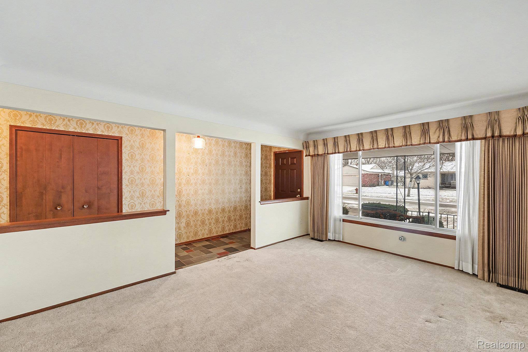 Dearborn Heights, MI 48127,26254 Cecile Street