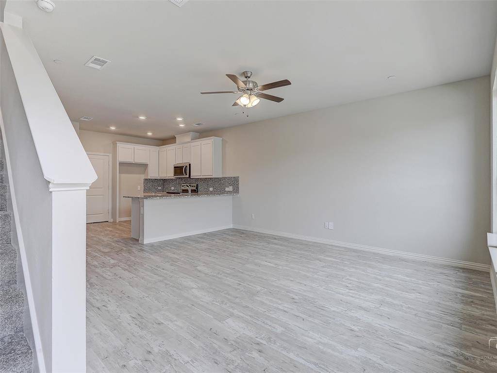 Denton, TX 76207,3337 Solana Circle