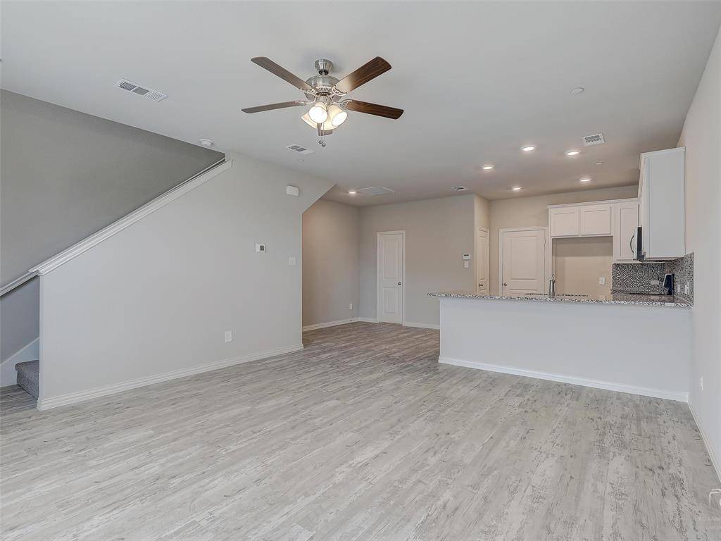 Denton, TX 76207,3337 Solana Circle