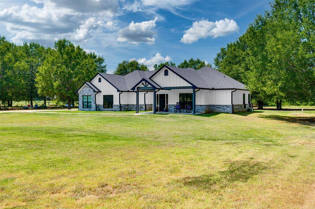 Blossom, TX 75416,341 Private Road 44005