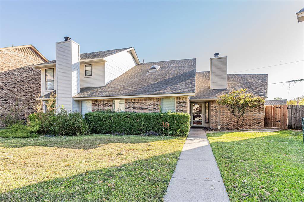 Pantego, TX 76013,19 Gittiban Place