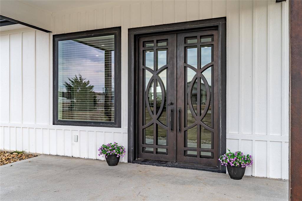 Sumner, TX 75486,1706 County Road 35400