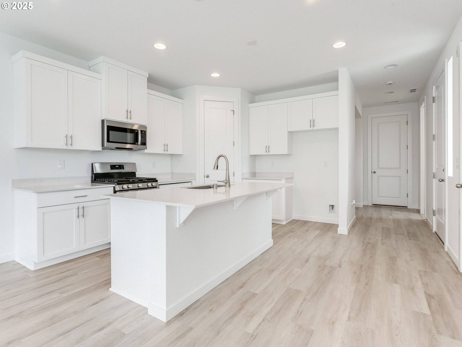 Ridgefield, WA 98642,916 NW 178TH WAY