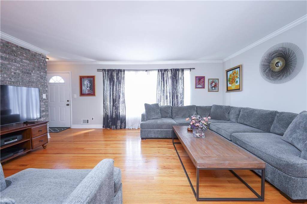 Staten  Island, NY 10312,4325 Hylan BLVD