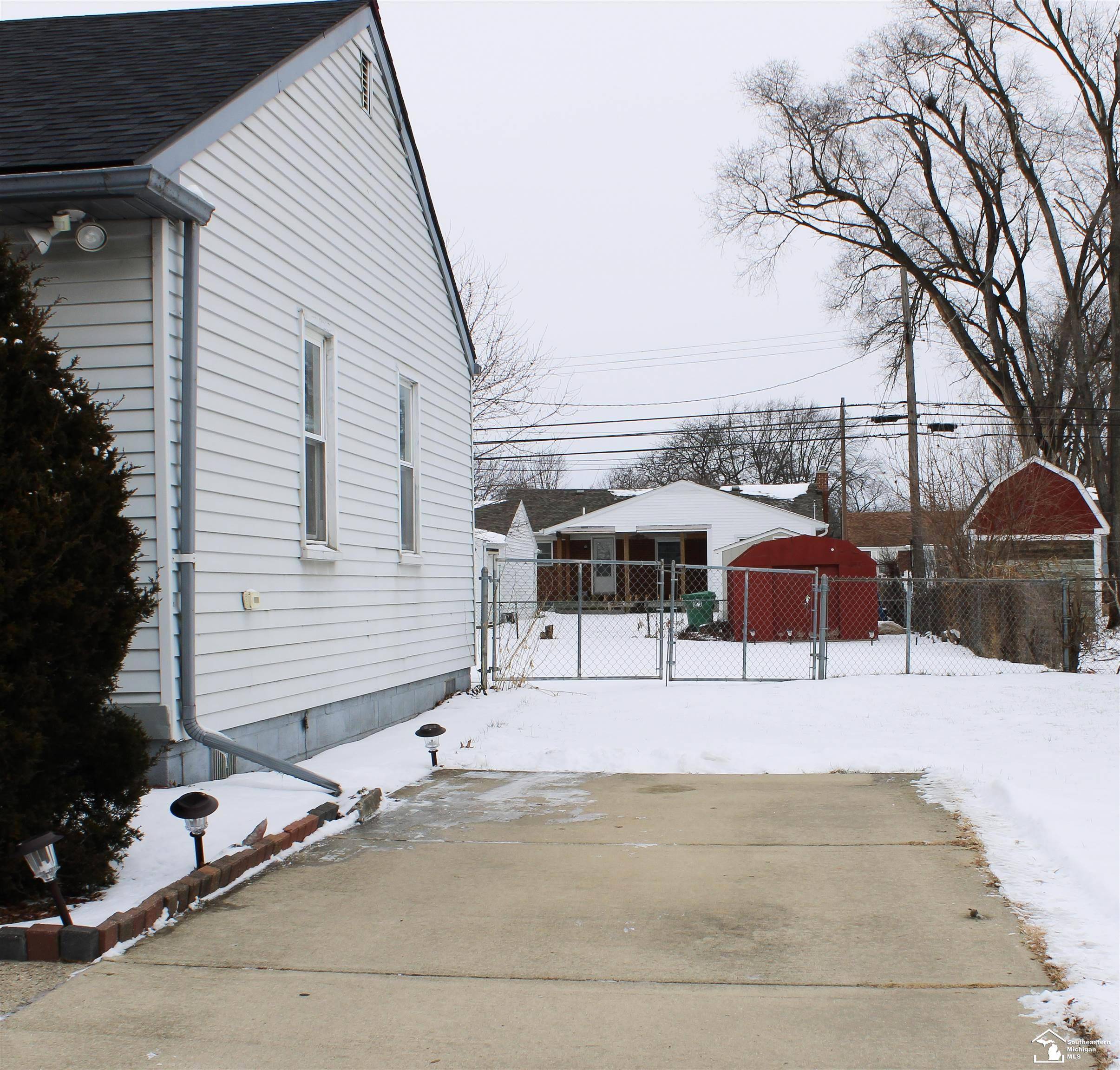 Garden City, MI 48135,31948 BRIDGE ST