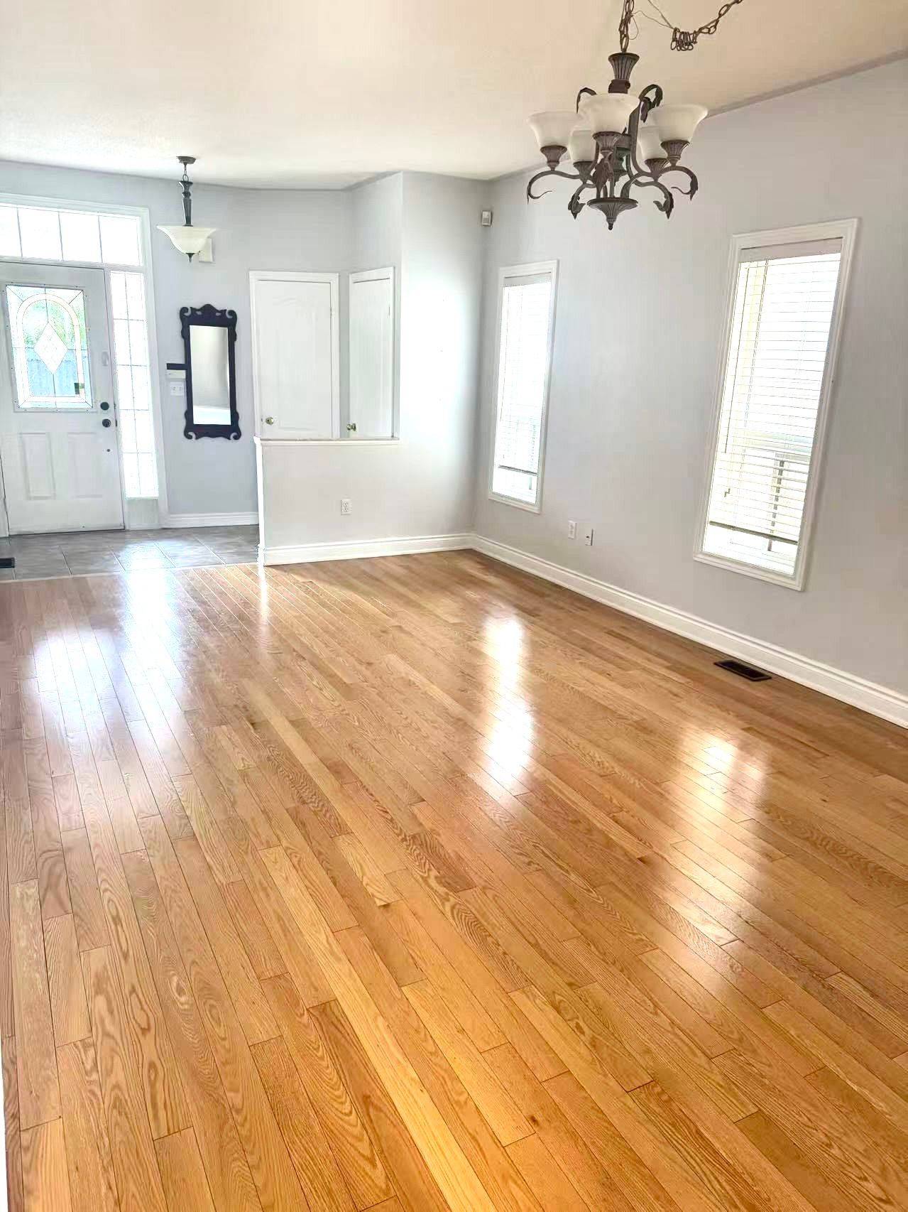 Vaughan, ON L4H 2E3,31 Moraine DR