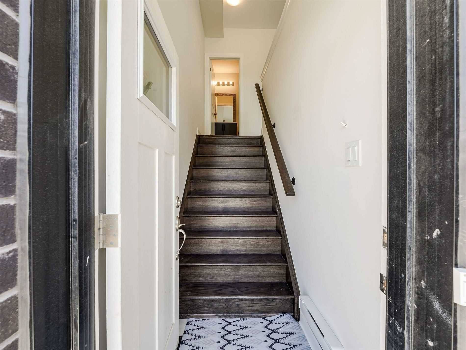 Toronto W04, ON M6L 0A5,15 Wild Rose GDNS