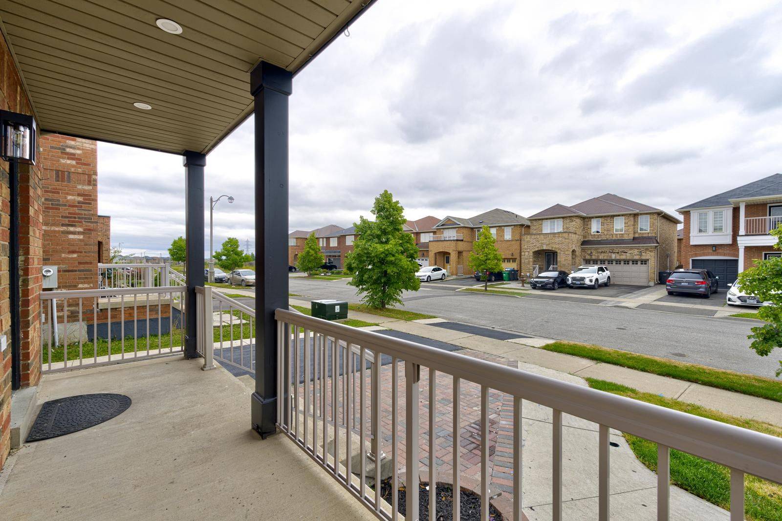 Brampton, ON L6X 0N9,234 Valleyway DR