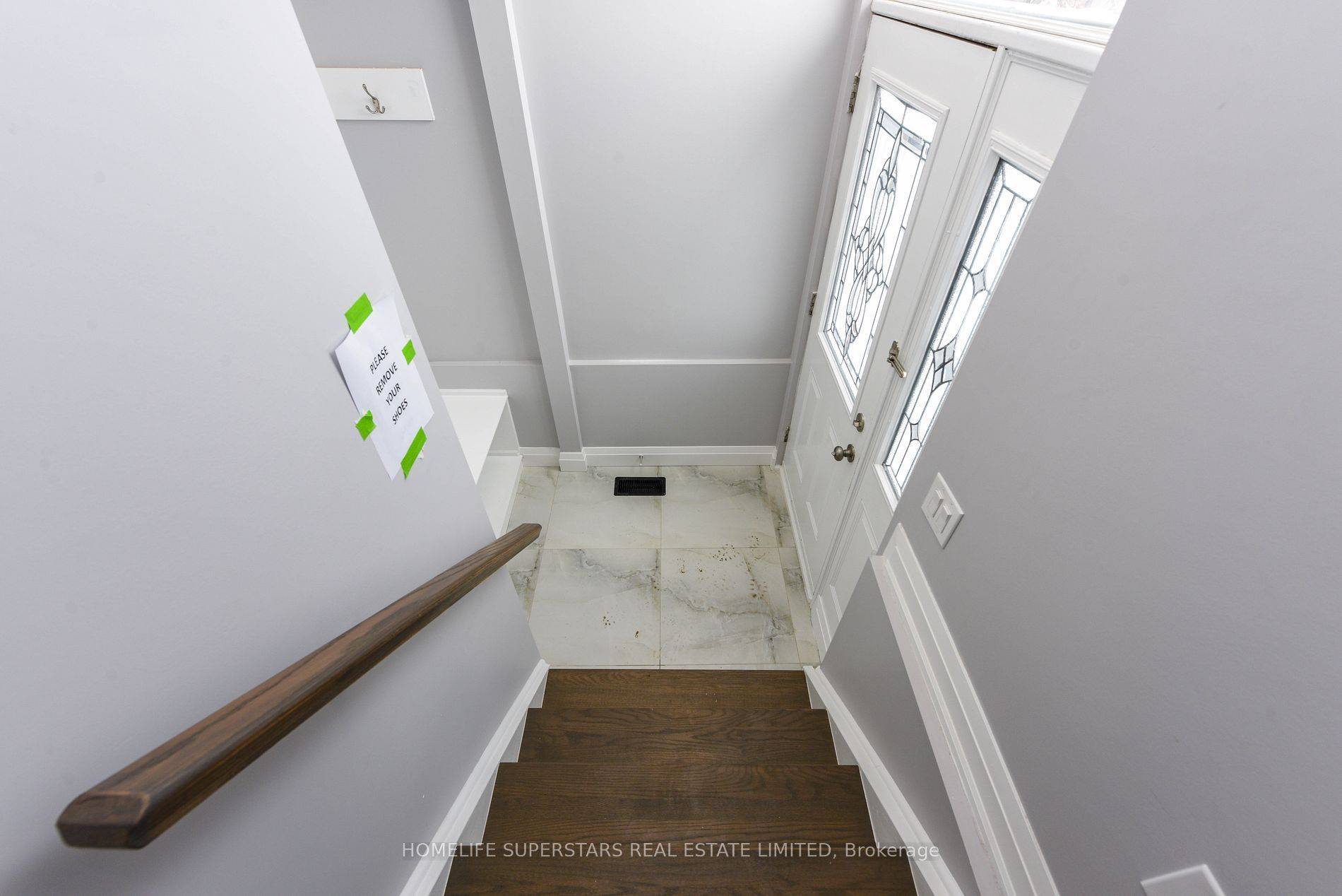 Brampton, ON L6S 3G9,47 Jade CRES #Main Floor