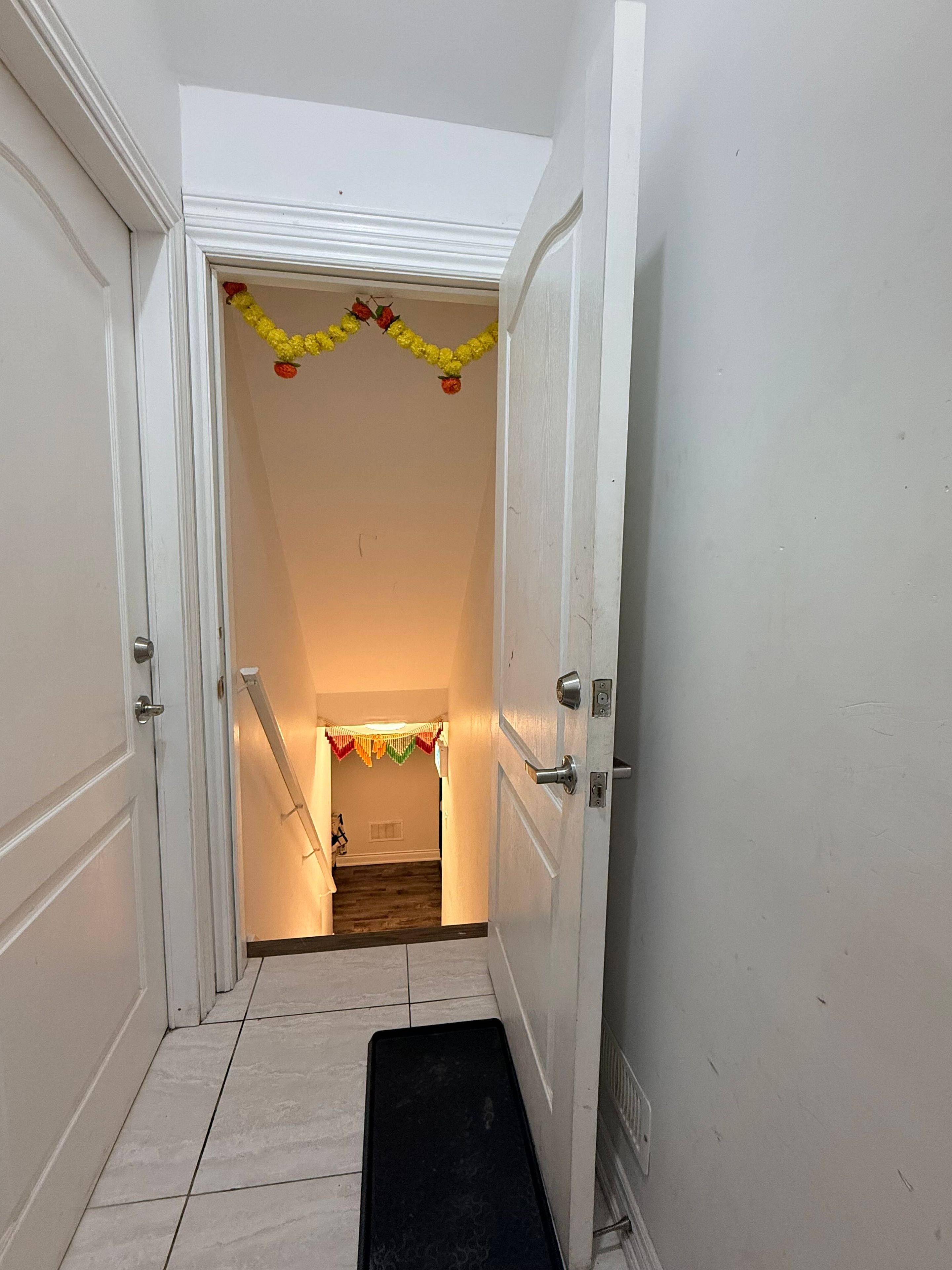 Brampton, ON L6Y 5Z3,12 Bandera DR #bsmt