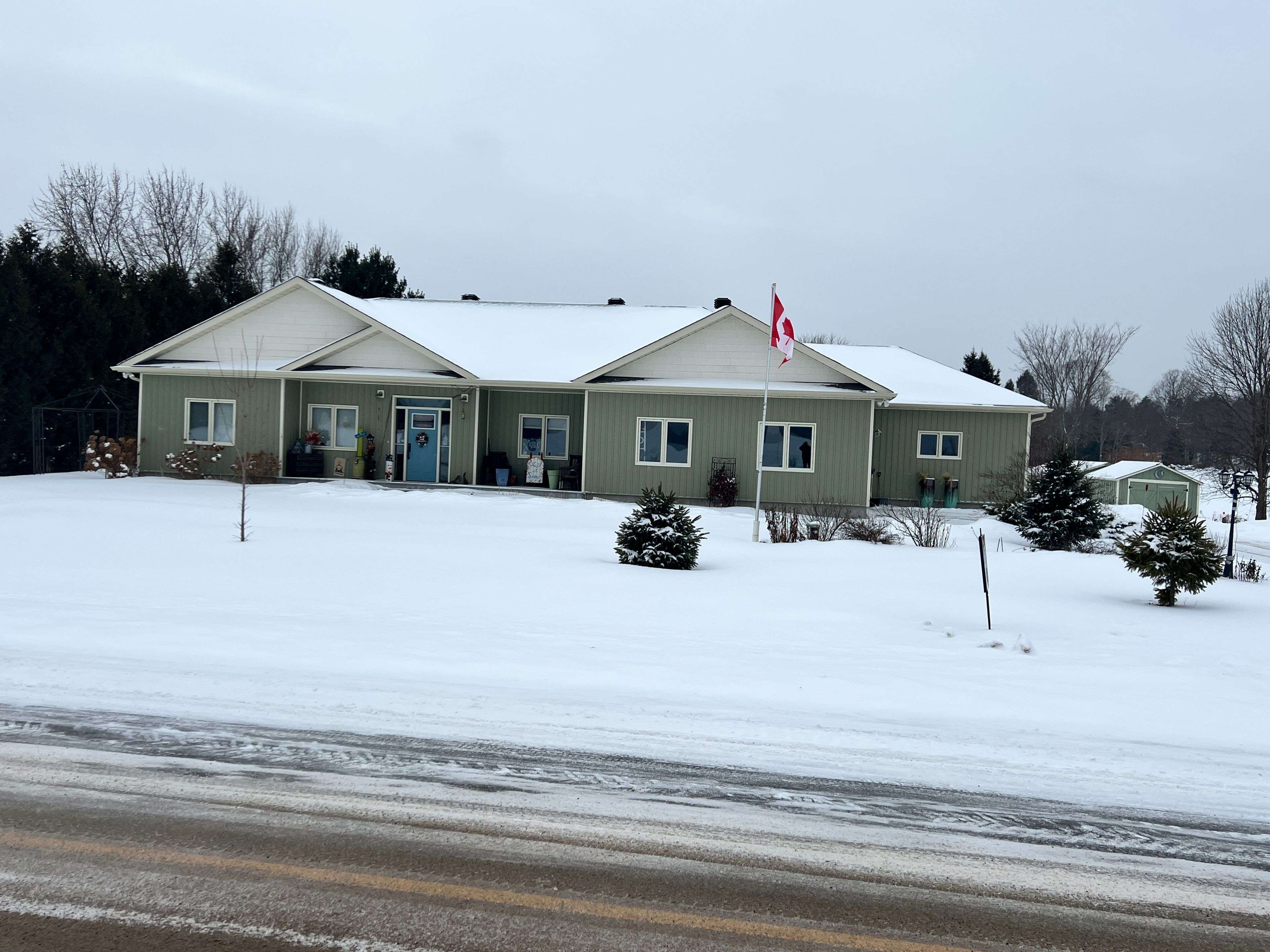 Rideau Lakes, ON K0G 1E0,100 SUMMERS RD