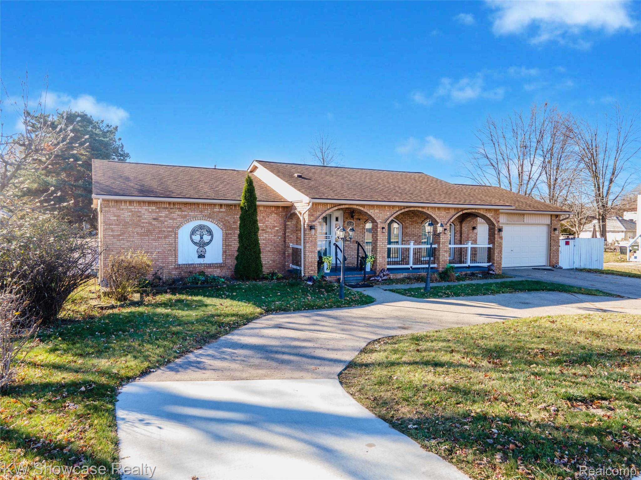 Sterling Heights, MI 48312,11266 Plumbrook RD