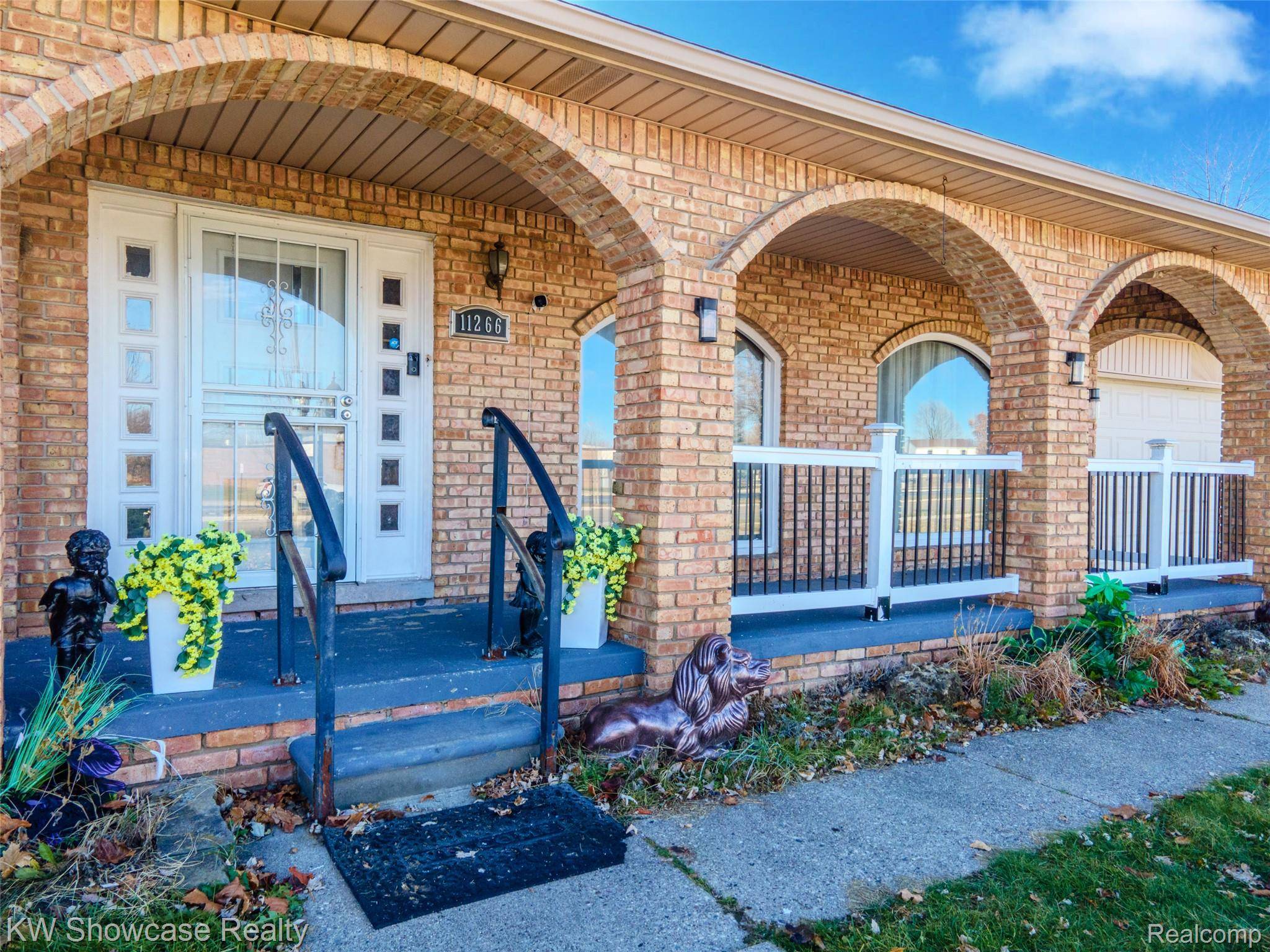 Sterling Heights, MI 48312,11266 Plumbrook RD