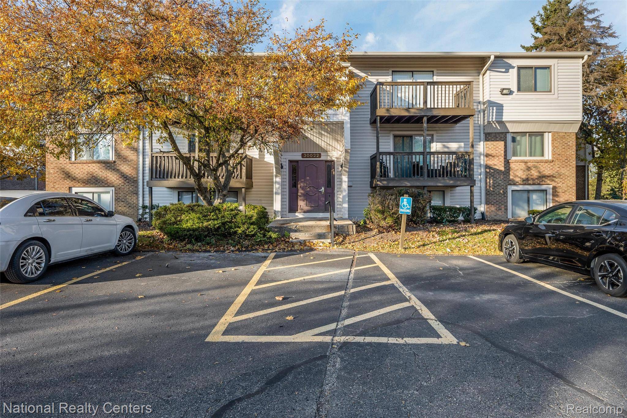 Farmington Hills, MI 48334,30022 W 12 Mile RD #9