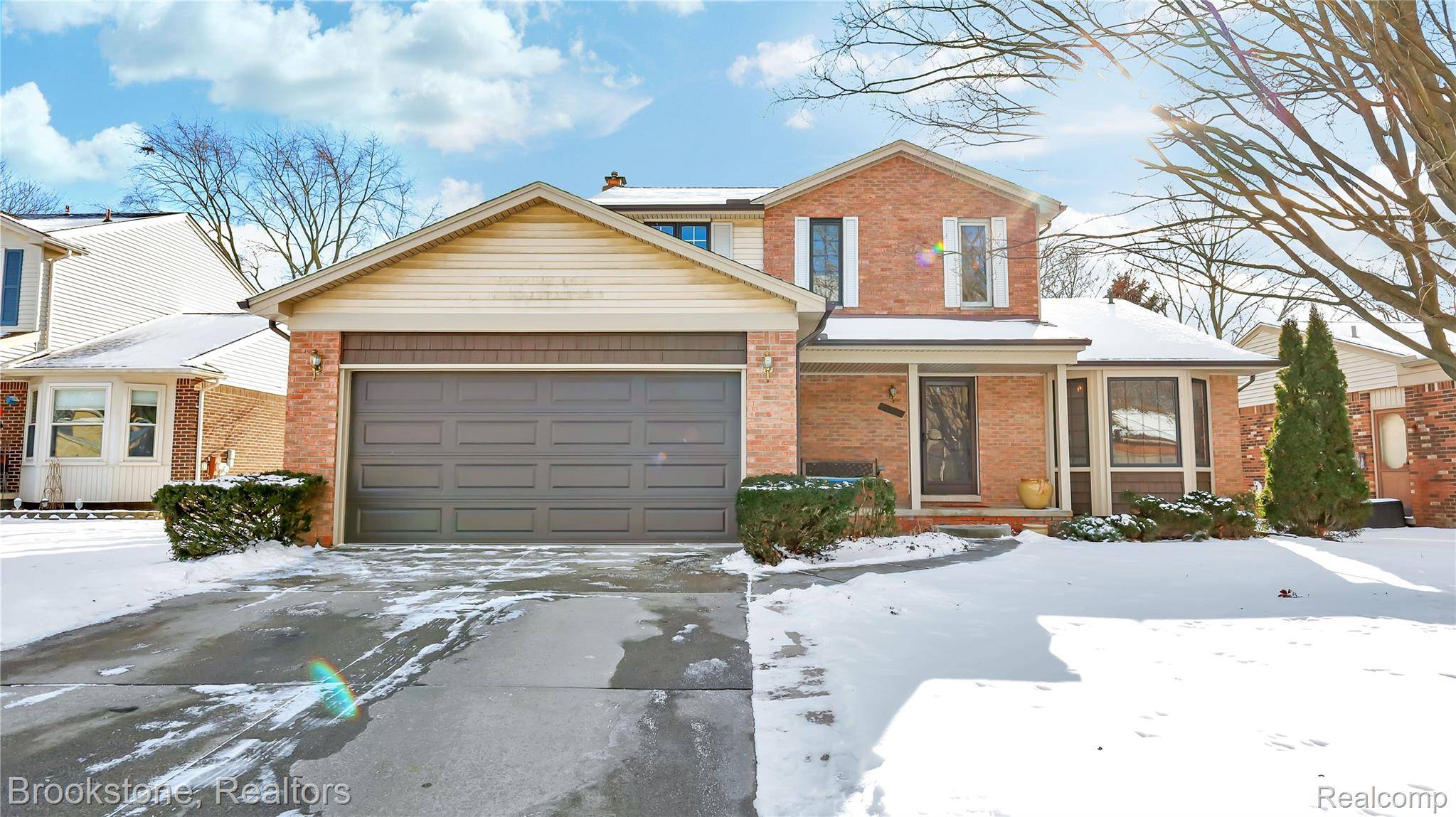 Clinton Township, MI 48035,18046 Gaylord CT