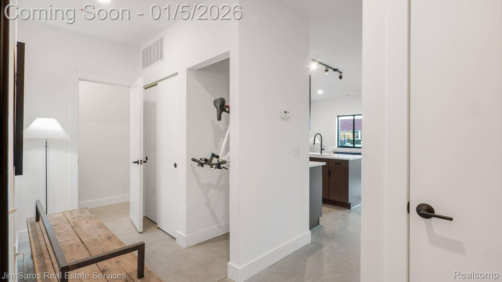 Ferndale, MI 48220,1201 Woodward Heights #6