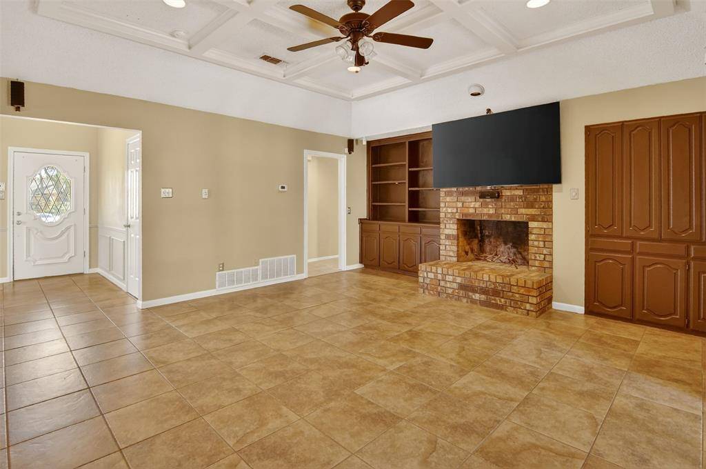 Fort Worth, TX 76133,7864 Mahonia Drive