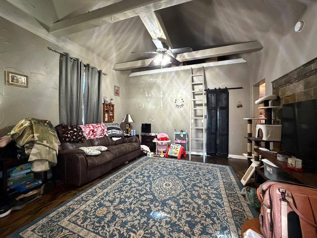 Denison, TX 75020,715 W Munson Street