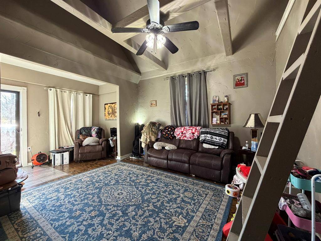 Denison, TX 75020,715 W Munson Street