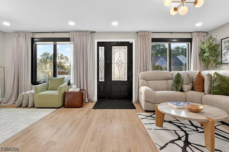 Edison Twp., NJ 08837,162 Brower Ave