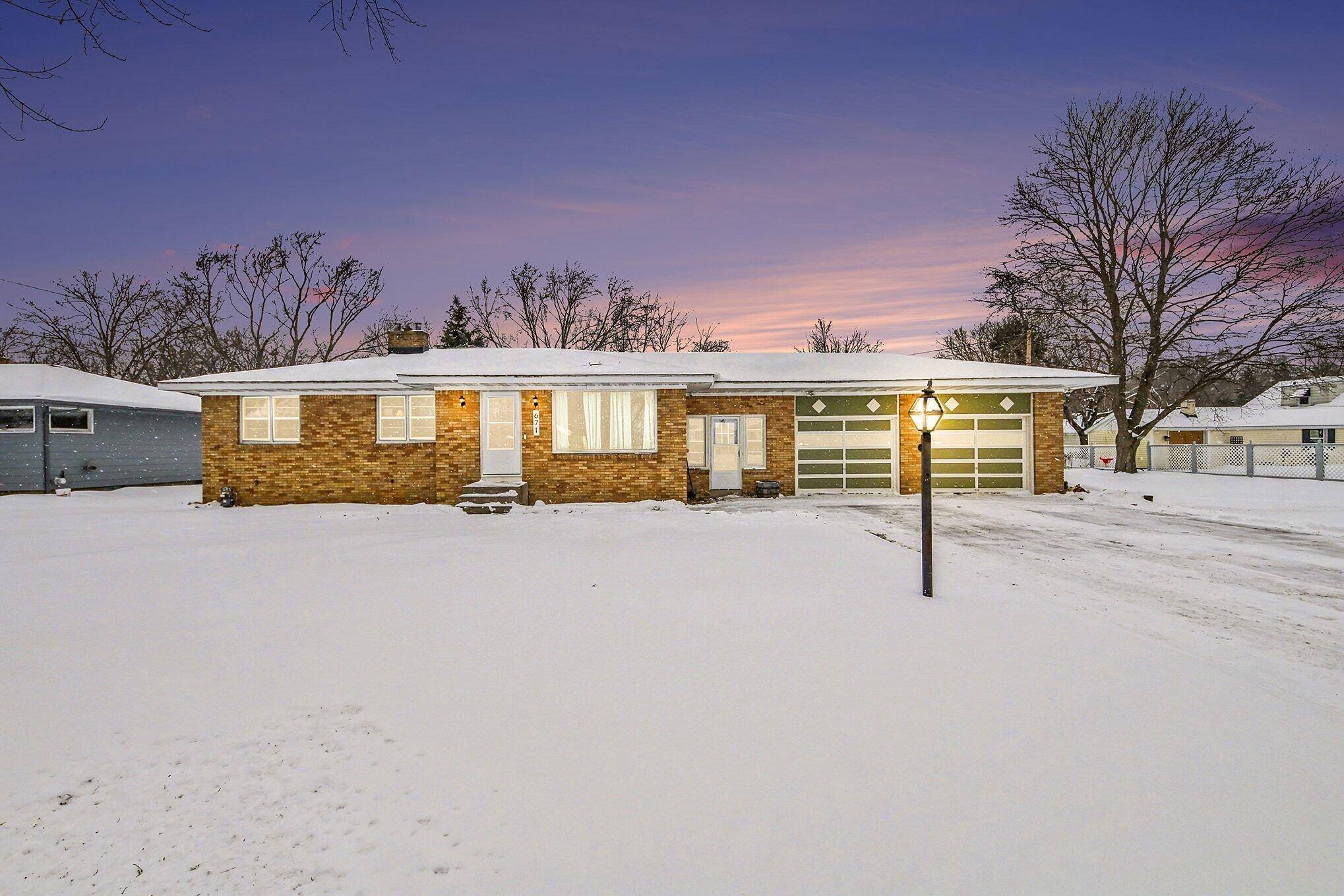 Holland, MI 49423,671 E 13th ST