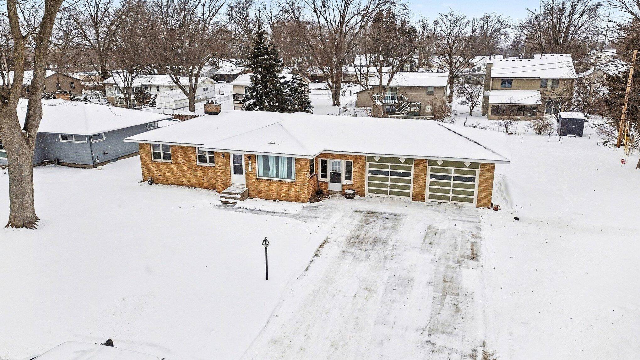 Holland, MI 49423,671 E 13th ST