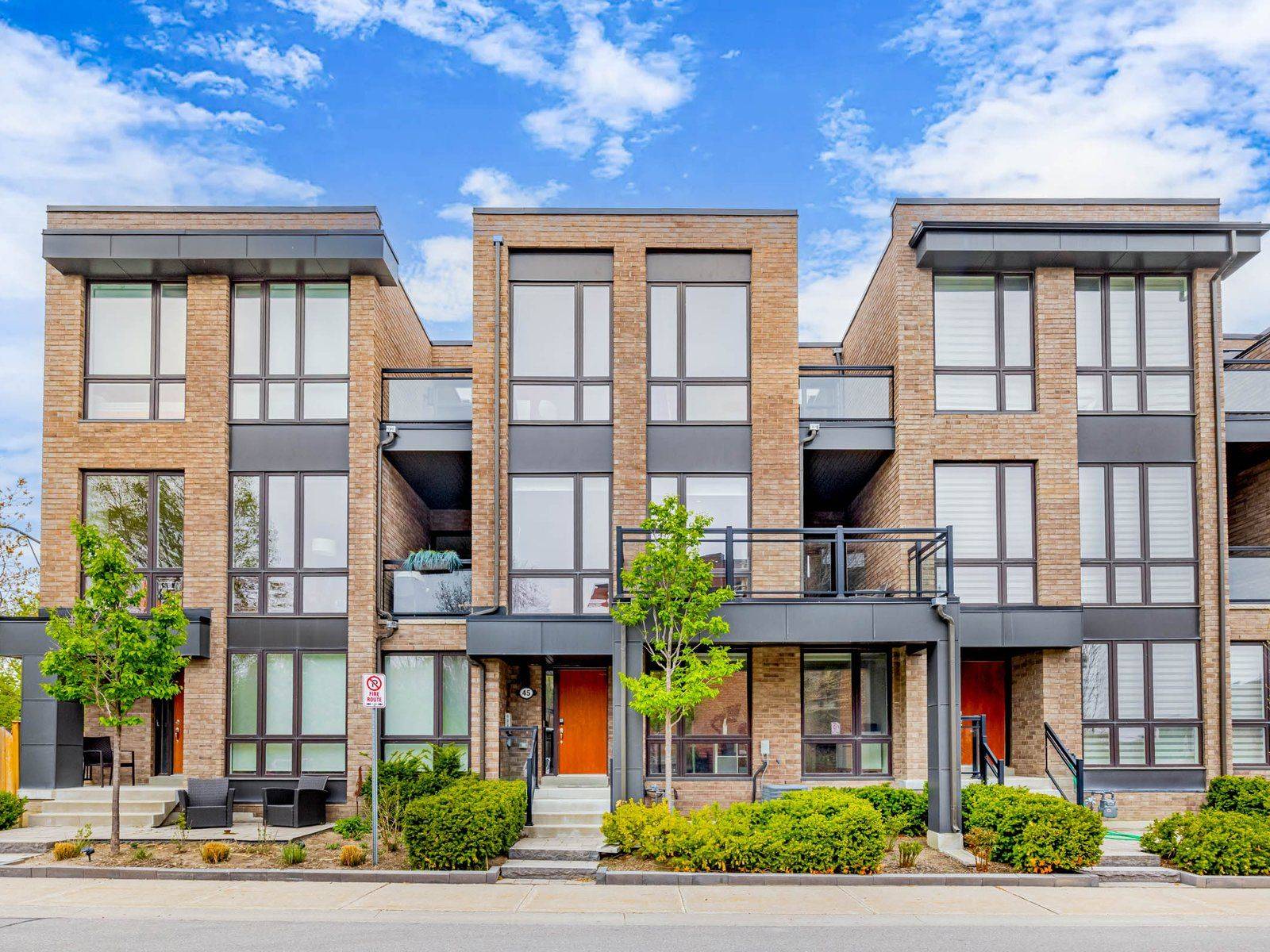 Vaughan, ON L4J 0K1,45 Thorncrest DR