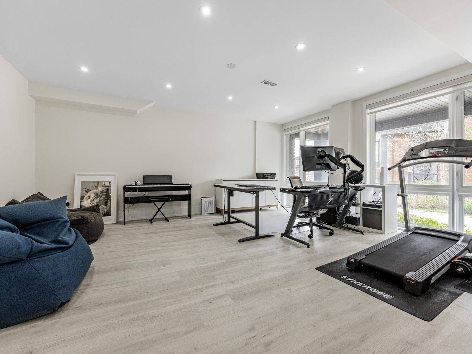 Vaughan, ON L4J 0K1,45 Thorncrest DR