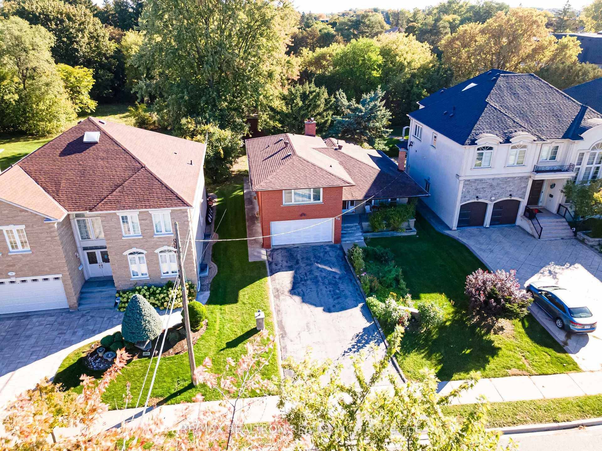 Richmond Hill, ON L4C 6K8,69 Elm AVE