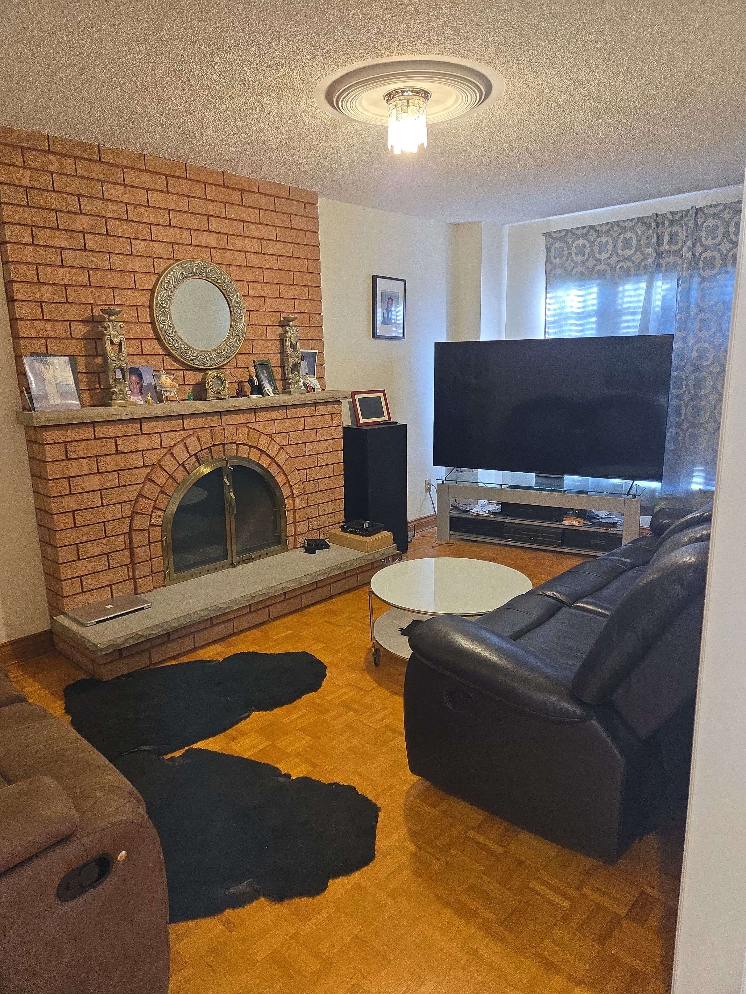 Vaughan, ON L4L 6P5,57 Jackman CRES