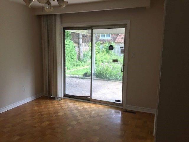 Markham, ON L3T 2H2,33 Pheasant Valley CT #Lower