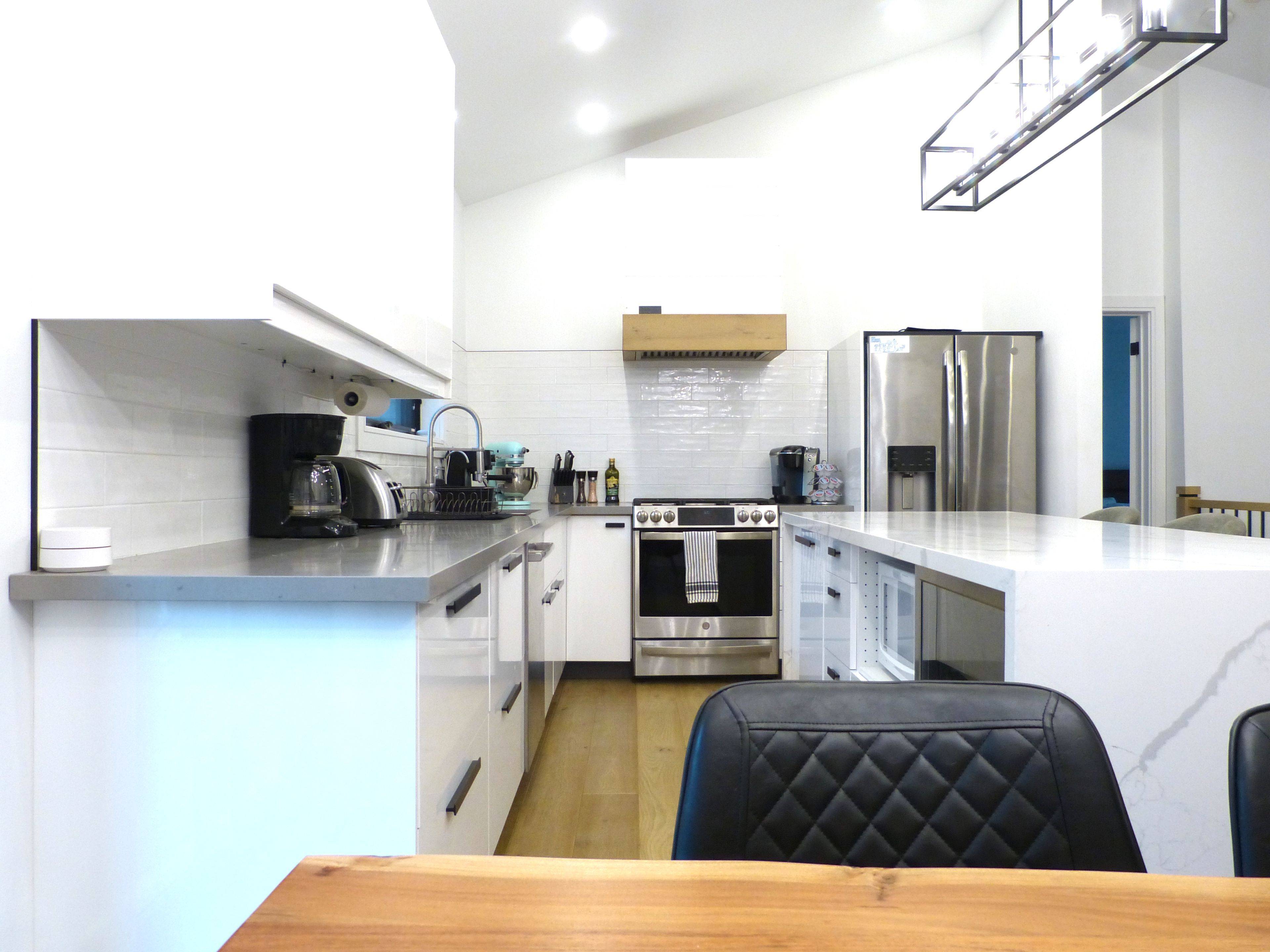 Collingwood, ON L9Y 5A9,31 SLALOM GATE RD