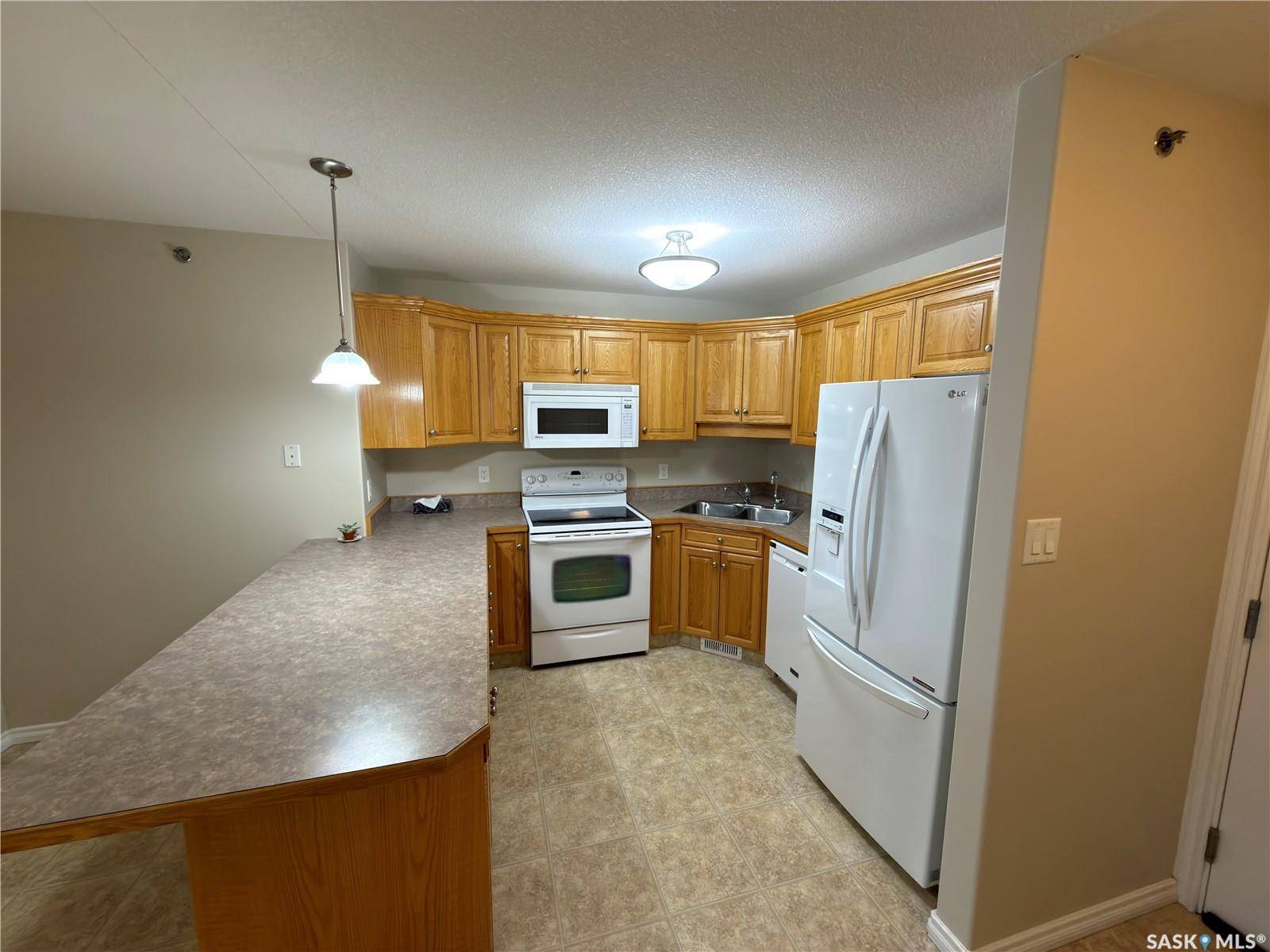 Regina, SK S4V 3A8,2909 Arens ROAD E #402
