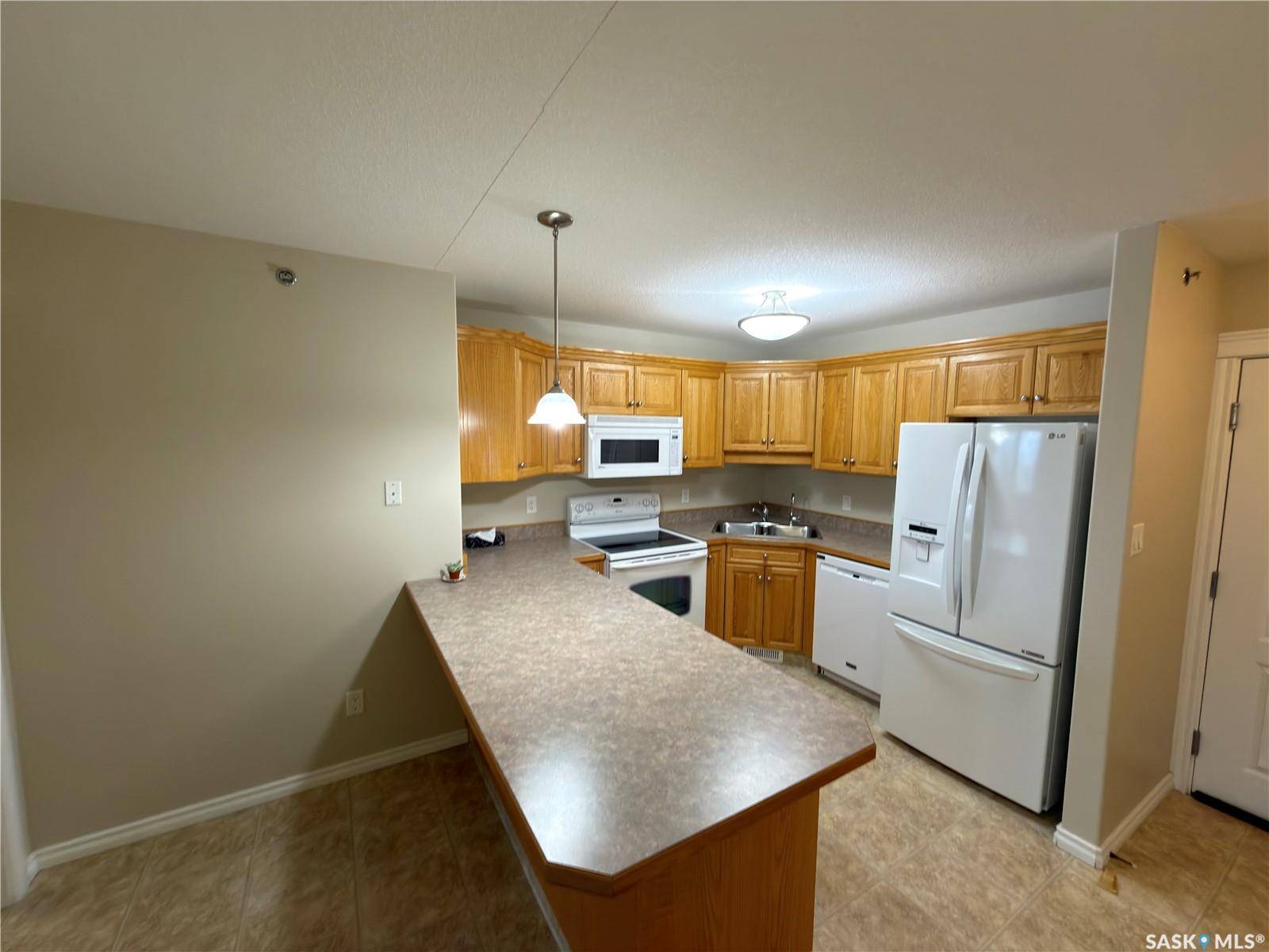 Regina, SK S4V 3A8,2909 Arens ROAD E #402