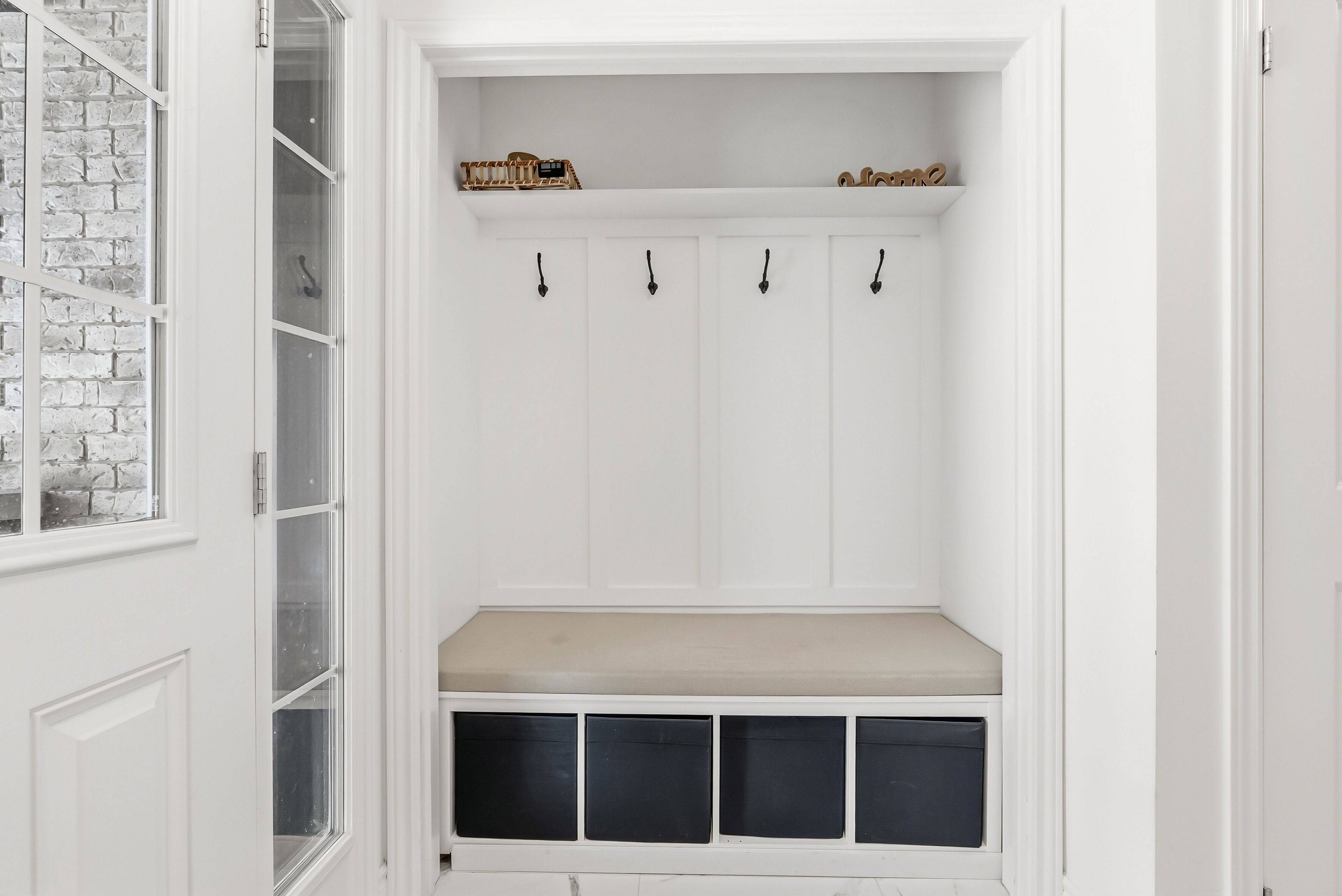 Milton, ON L9E 1T3,375 Thimbleweed CT