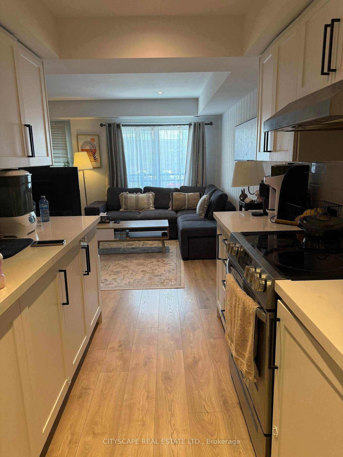 Mississauga, ON L5R 4H5,4620 Guildwood WAY #10