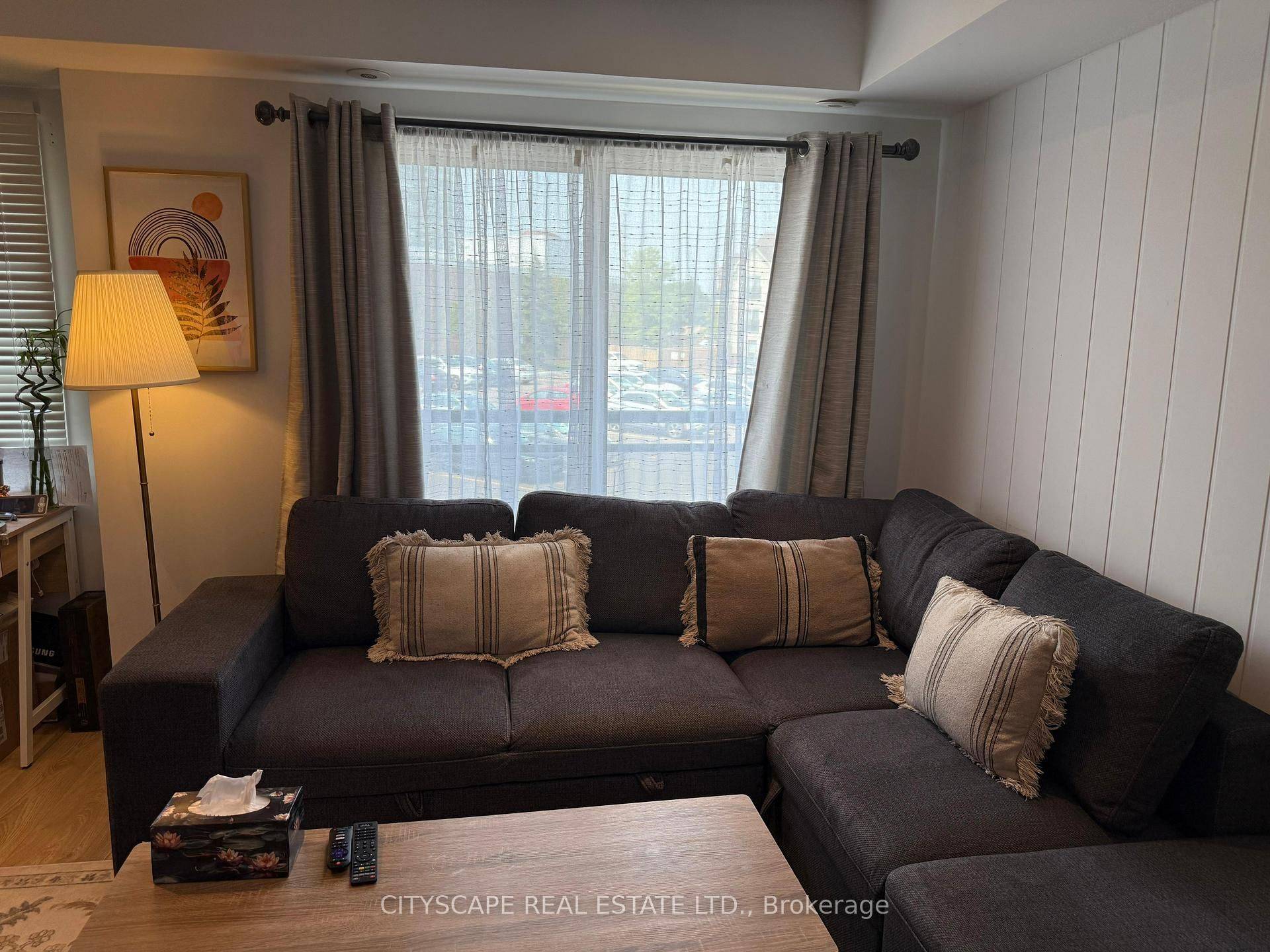 Mississauga, ON L5R 4H5,4620 Guildwood WAY #10