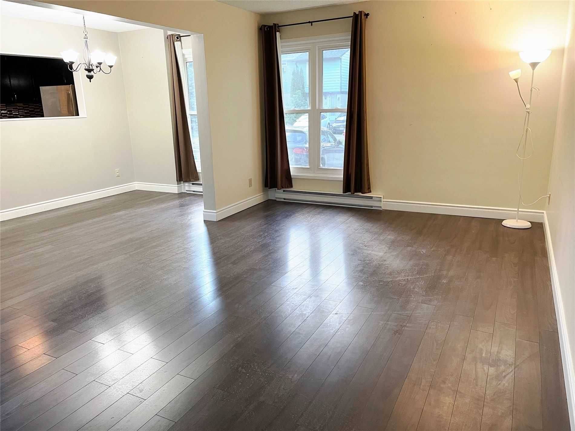 Brampton, ON L6S 2H4,4 Gatsby SQ