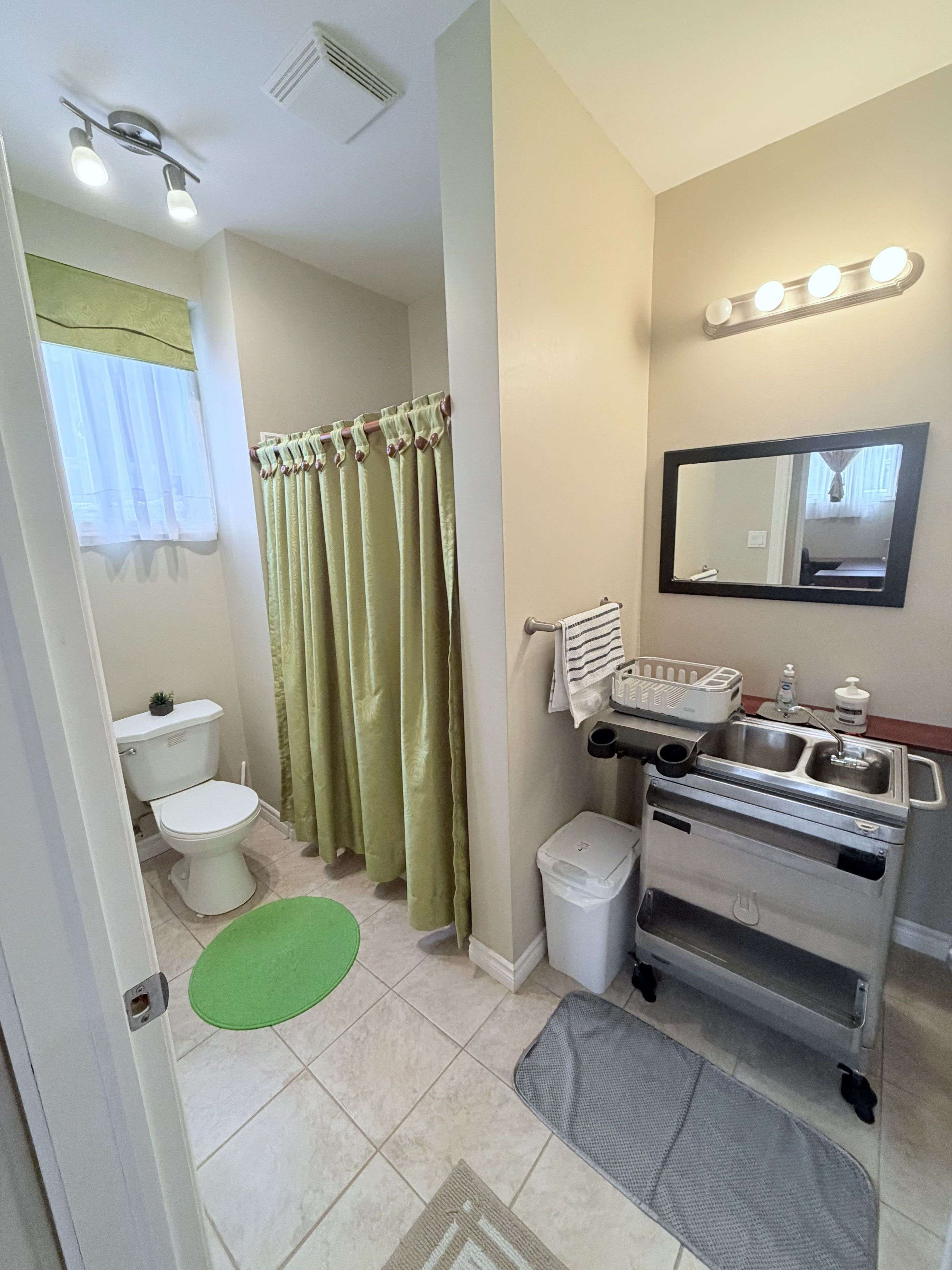 London North, ON N6G 0B9,2230 Coronation DR #Lower