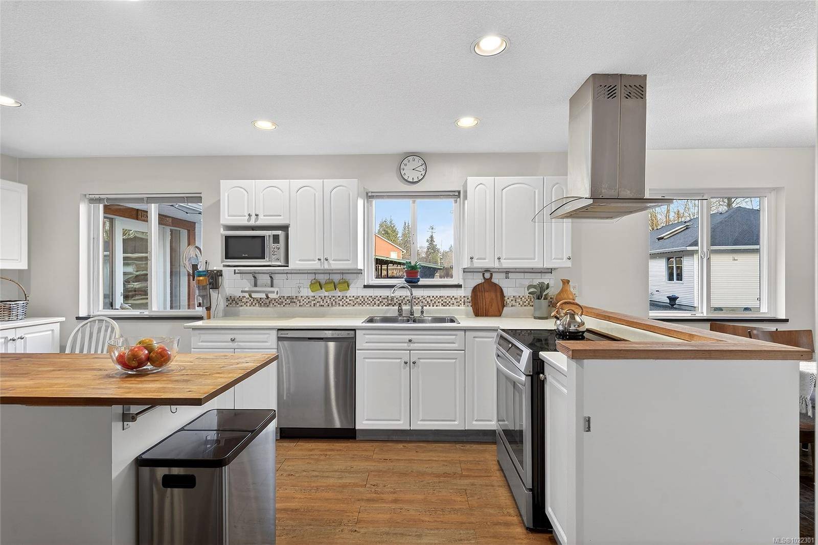 Errington, BC V0R 1V0,1529 Benzon Cres