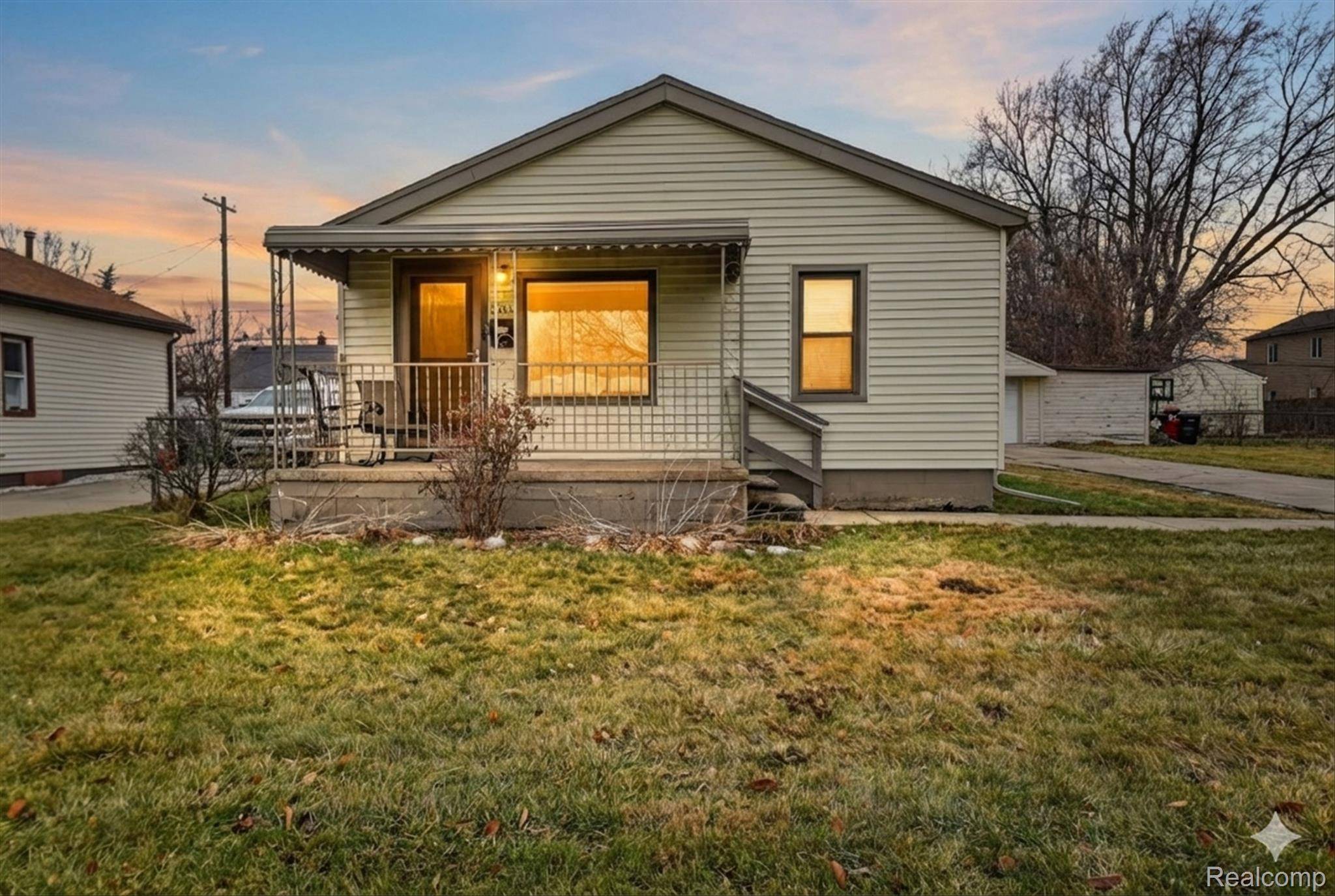 Roseville, MI 48066,27121 Maywood ST