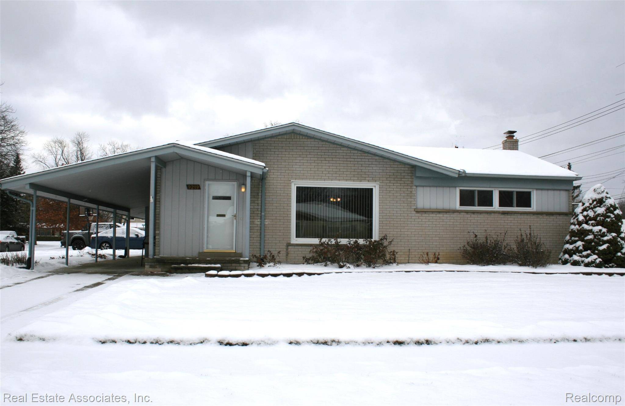 Livonia, MI 48150,9219 Melrose ST